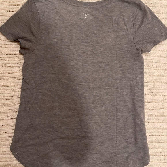 Old Navy Activewear Top - Picture 2 of 2